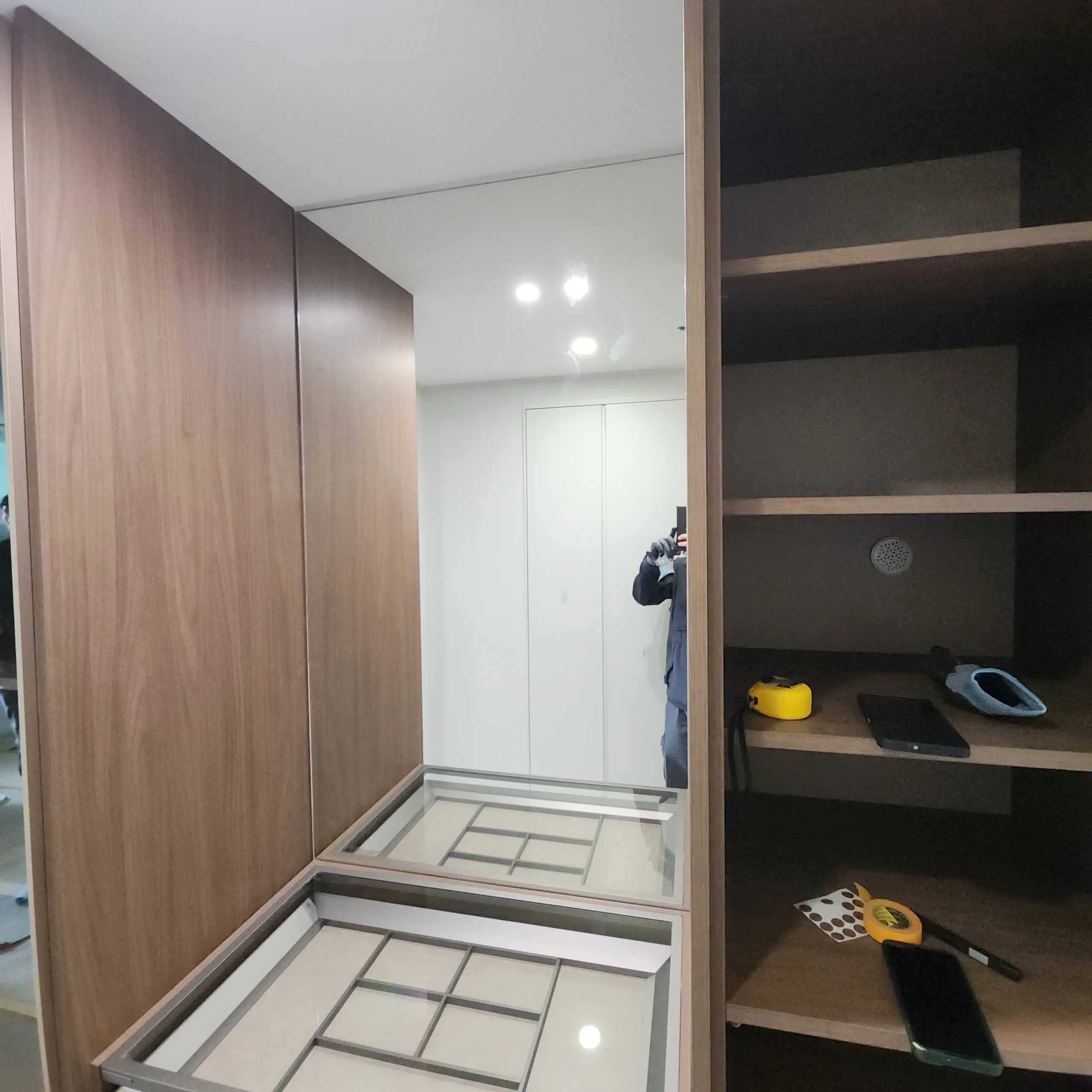 화장대 거울 설치 완료 전체 모습